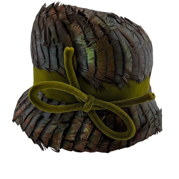 G Howard Hodge Jr Accessories - Vintage Womens Cloche Hat Peacok Feathers Irridescent G Howard Hodge Jr Flapper